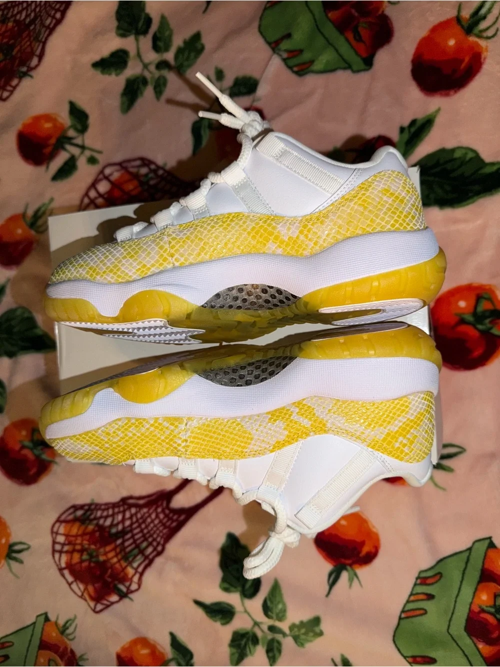 NEW Air Jordan 11 Low Yellow Snakeskin Shoes Sneakers Women’s 6.5 - 5 Youth